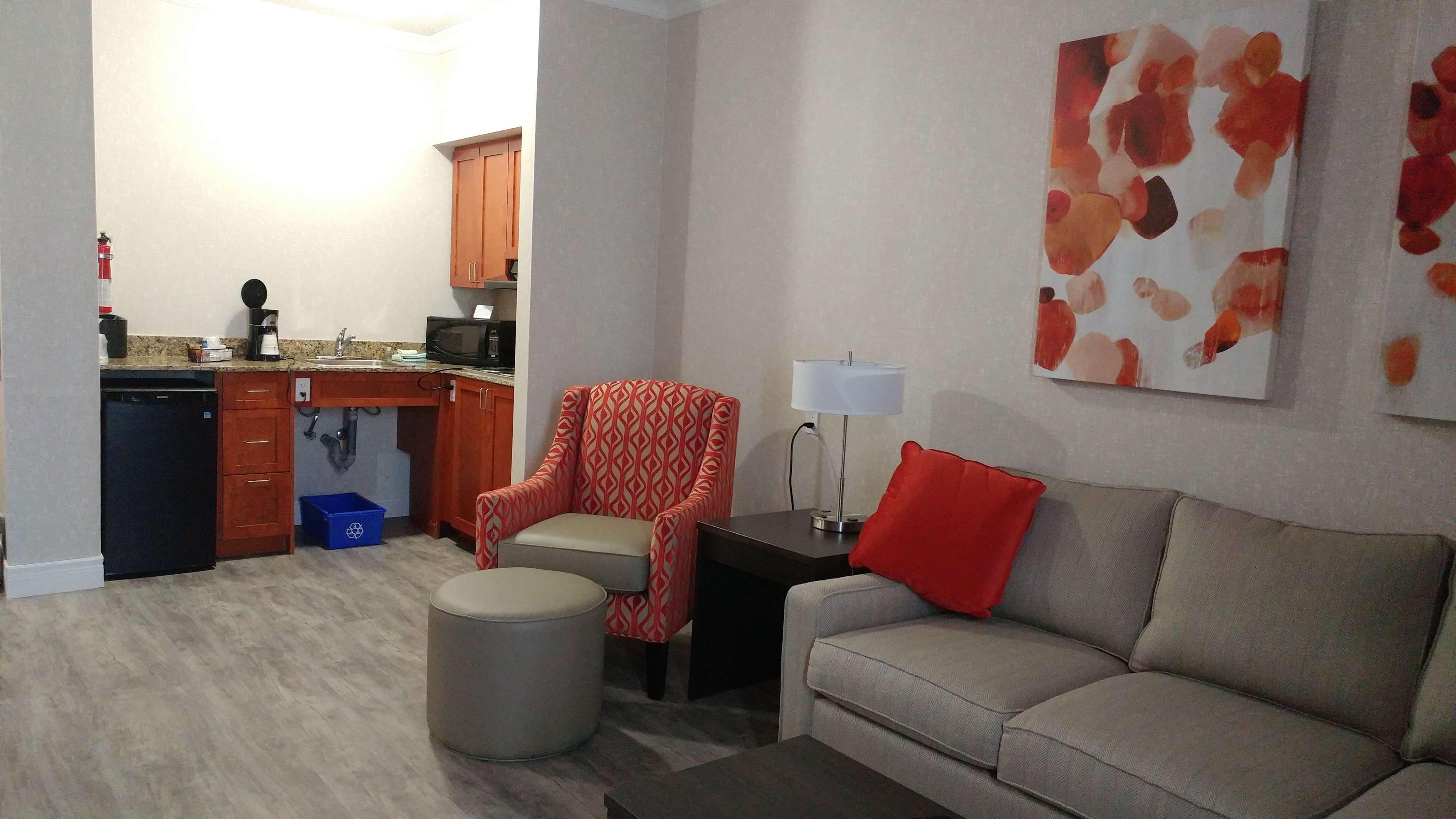 Best Western Plus Rose City Suites Welland Bagian luar foto