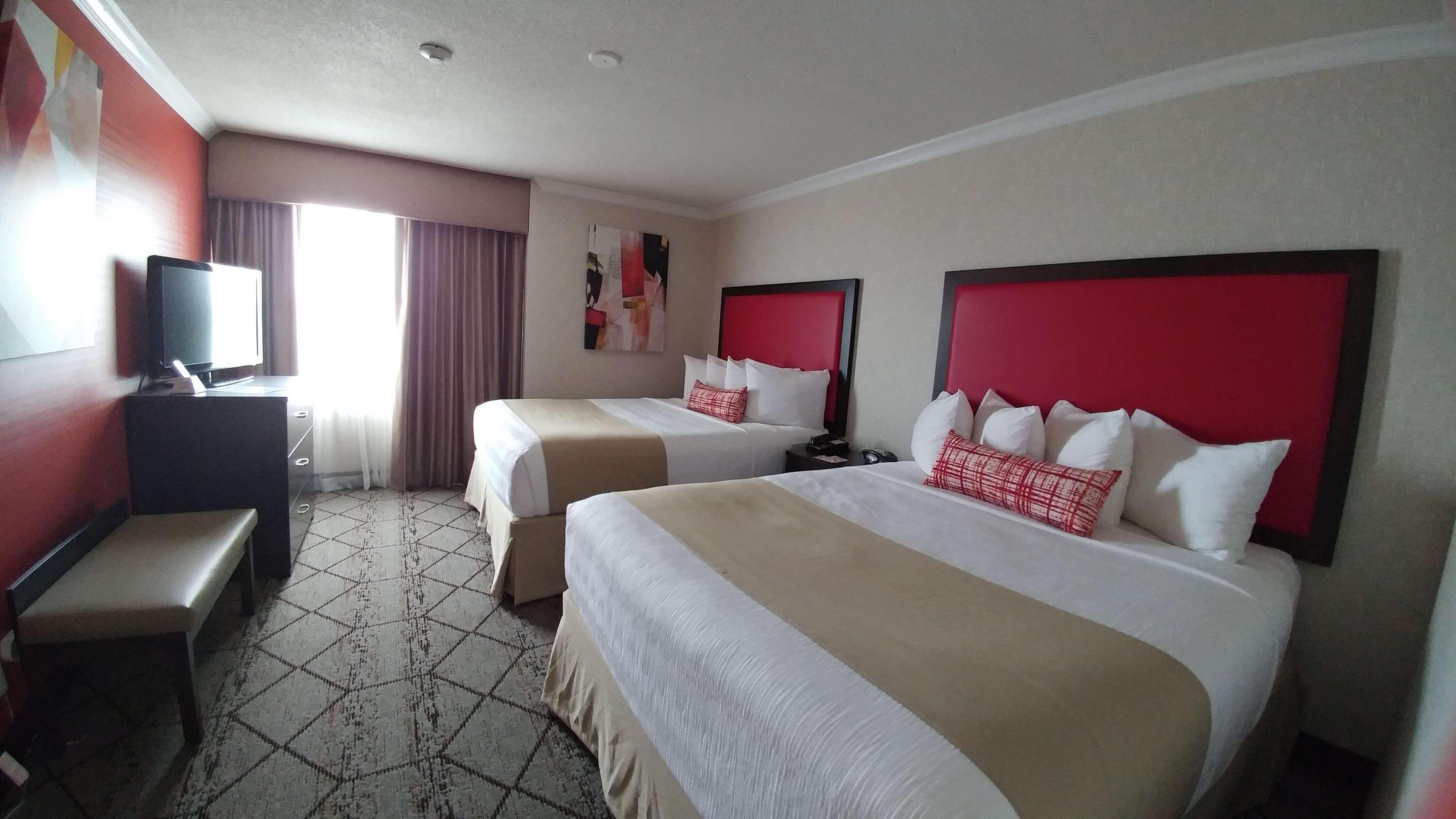 Best Western Plus Rose City Suites Welland Bagian luar foto