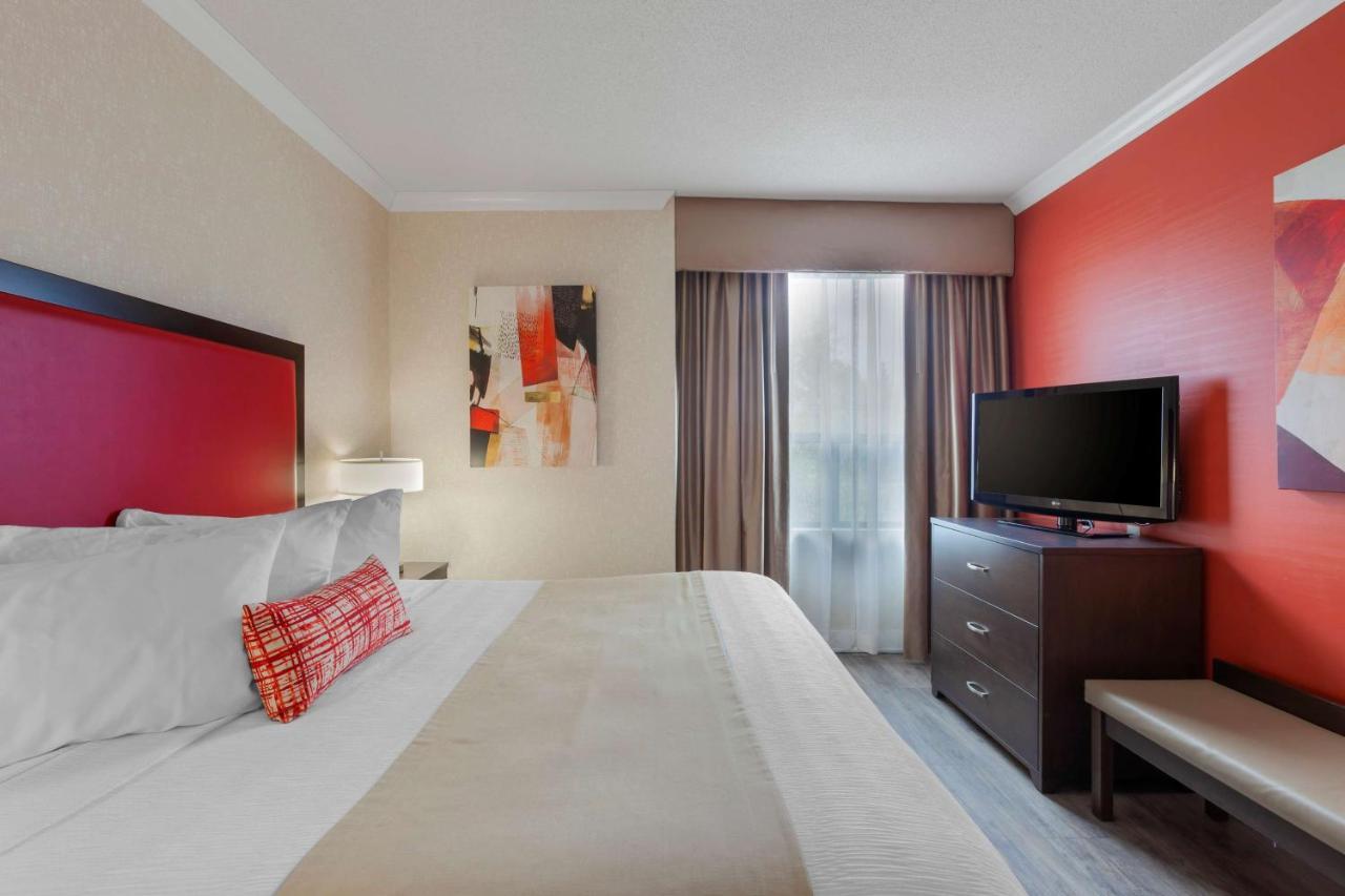 Best Western Plus Rose City Suites Welland Bagian luar foto